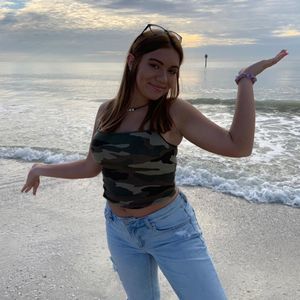 Meet your Posher, Carley